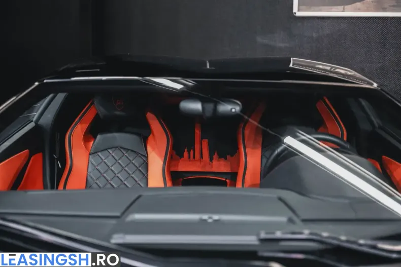 Lamborghini Aventador din 2021 cu 9.800 km - oferta LAM247942 - foto 4