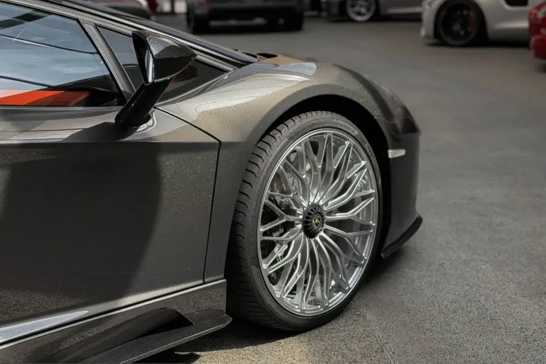 Lamborghini Aventador din 2021 cu 9.800 km - oferta LAM247942 - foto 10