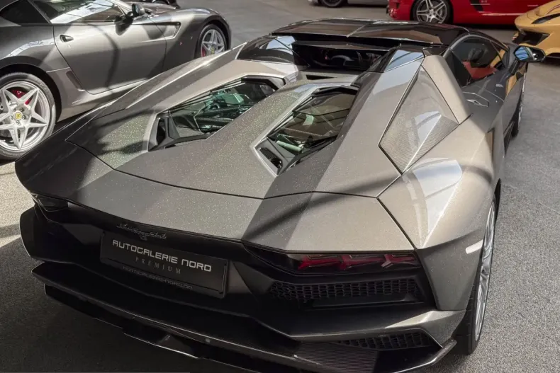 Lamborghini Aventador din 2021 cu 9.800 km - oferta LAM247942 - foto 16