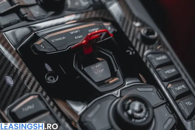 Lamborghini Aventador din 2021 cu 9.800 km - oferta LAM247942 - foto 29