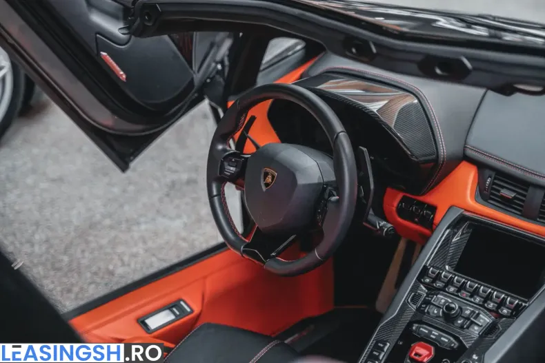 Lamborghini Aventador din 2021 cu 9.800 km - oferta LAM247942 - foto 33