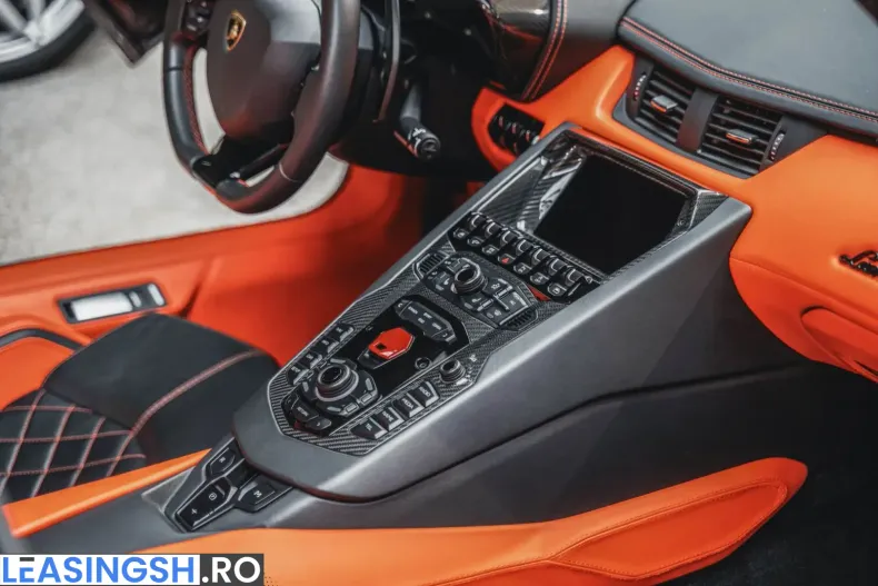 Lamborghini Aventador din 2021 cu 9.800 km - oferta LAM247942 - foto 34
