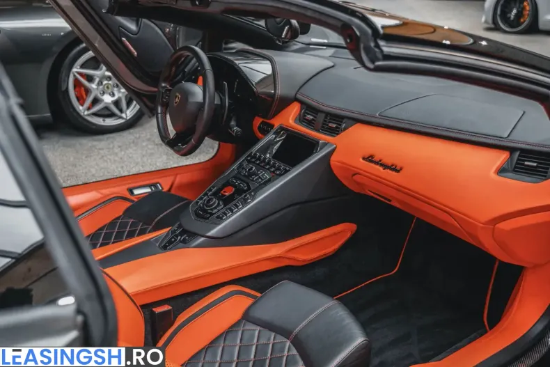 Lamborghini Aventador din 2021 cu 9.800 km - oferta LAM247942 - foto 35