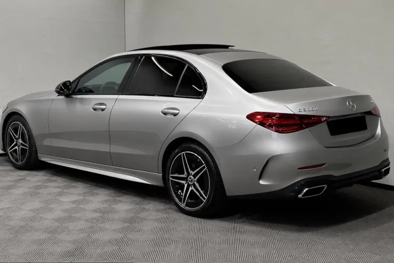 Mercedes-Benz C 300 (Clasa C) din 2024 cu 31.253 km - oferta MER247958 - foto 4