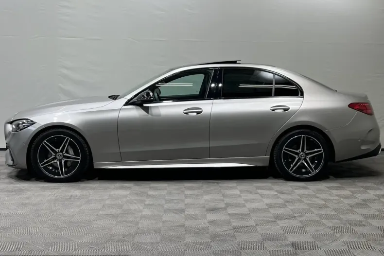 Mercedes-Benz C 300 (Clasa C) din 2024 cu 31.253 km - oferta MER247958 - foto 17