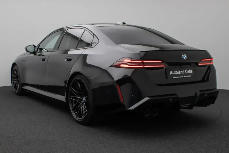 BMW M5 (Seria 5) din 2025 cu 16.636 km - oferta BMW247959 - foto 4