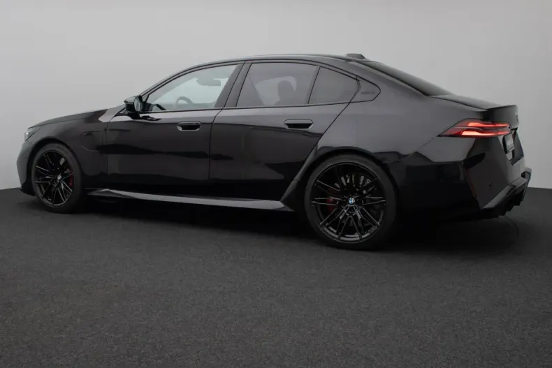 BMW M5 (Seria 5) din 2025 cu 16.636 km - oferta BMW247959 - foto 5