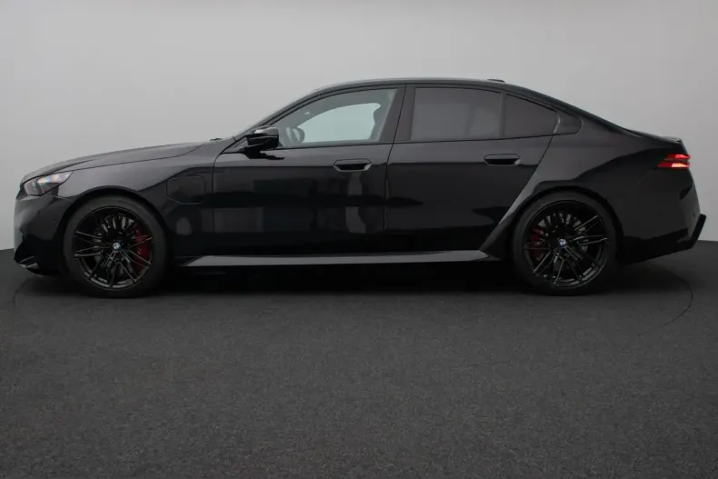 BMW M5 (Seria 5) din 2025 cu 16.636 km - oferta BMW247959 - foto 6