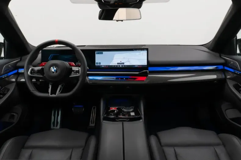 BMW M5 (Seria 5) din 2025 cu 16.636 km - oferta BMW247959 - foto 33