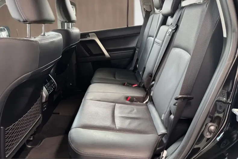 Toyota Land Cruiser din 2024 cu 49.350 km - oferta TOY247961 - foto 15