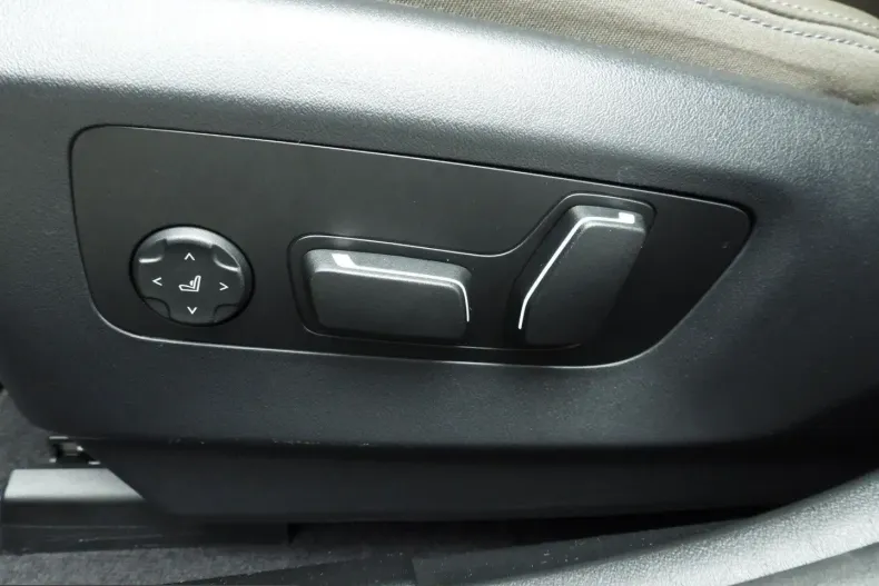 BMW i5 (Seria 5) din 2025 cu 18.000 km - oferta BMW247963 - foto 24