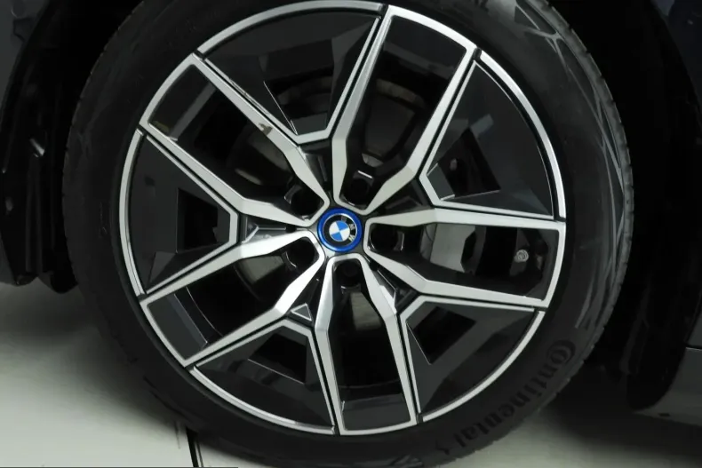 BMW i5 (Seria 5) din 2025 cu 18.000 km - oferta BMW247963 - foto 49