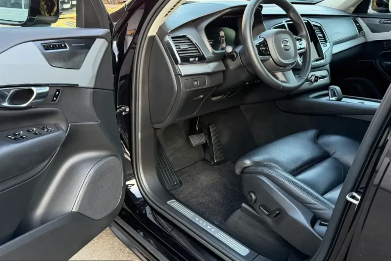 Volvo XC90 din 2024 cu 31.200 km - oferta VOL247966 - foto 7