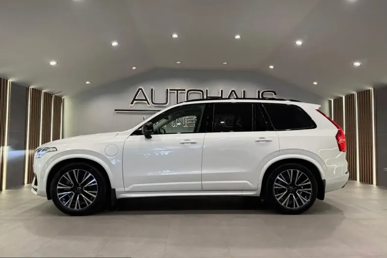 Volvo XC90 din 2024 cu 14.000 km - oferta VOL247968 - foto 3