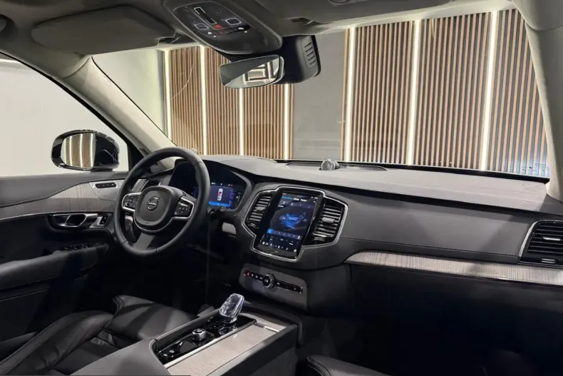 Volvo XC90 din 2024 cu 14.000 km - oferta VOL247968 - foto 27