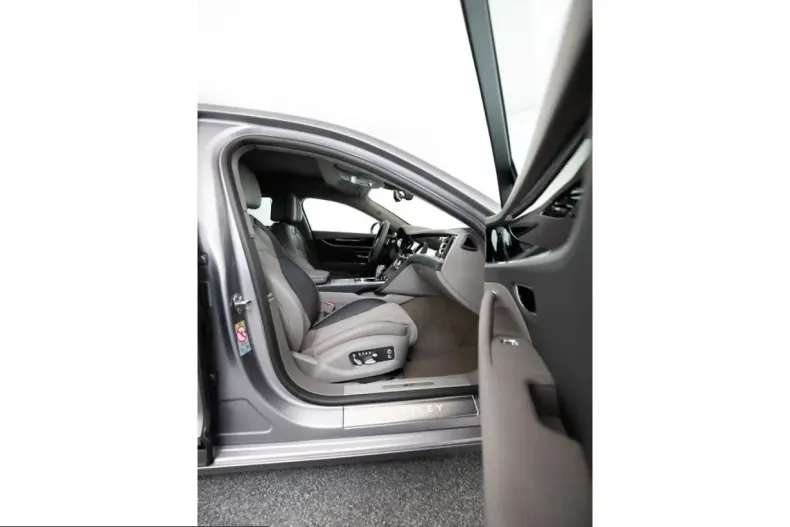 Bentley Flying Spur din 2024 cu 23.042 km - oferta BEN247982 - foto 36