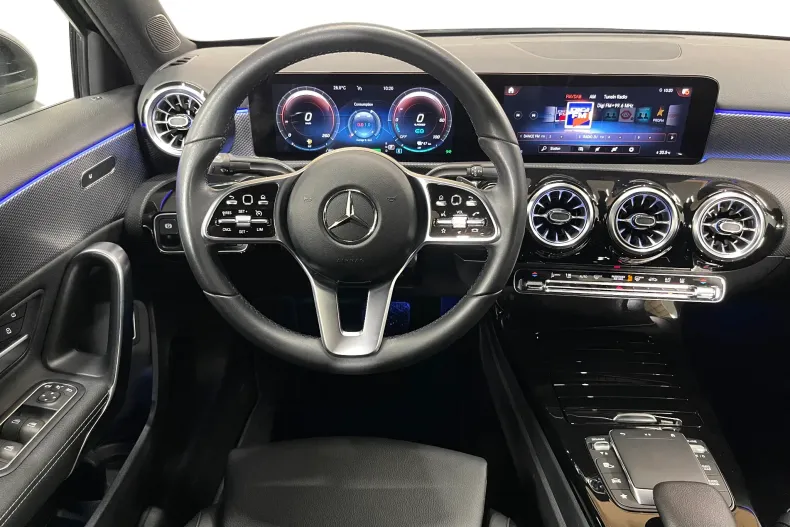 Mercedes-Benz A 250 (Clasa A) din 2022 cu 19.602 km - oferta MER248006 - foto 6