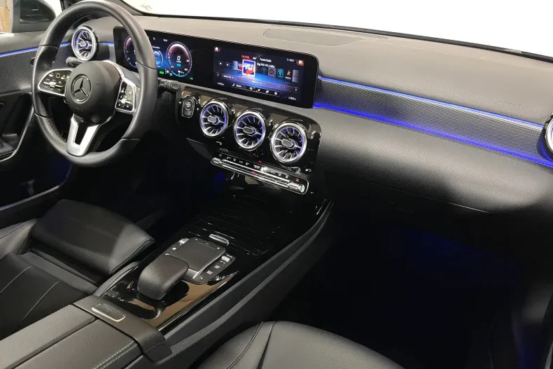 Mercedes-Benz A 250 (Clasa A) din 2022 cu 19.602 km - oferta MER248006 - foto 9