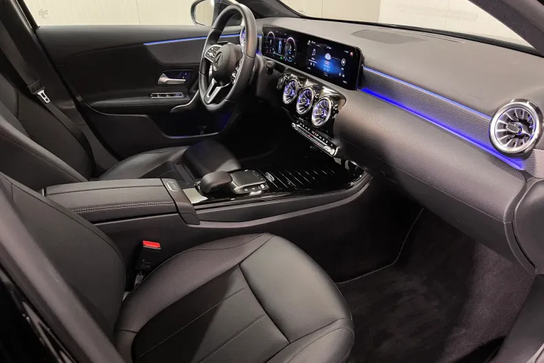 Mercedes-Benz A 250 (Clasa A) din 2022 cu 19.602 km - oferta MER248006 - foto 11