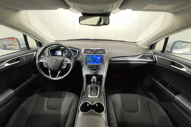 Ford Mondeo din 2022 cu 70.320 km - oferta FOR248008 - foto 7