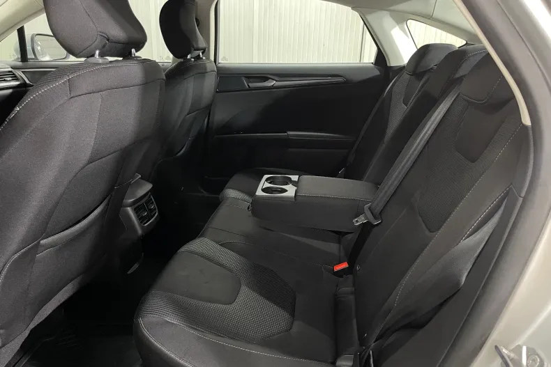 Ford Mondeo din 2022 cu 70.320 km - oferta FOR248008 - foto 11