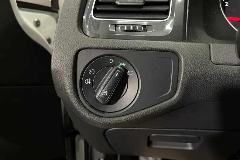 Volkswagen Golf din 2020 cu 125.374 km - oferta VOL248009 - foto 19