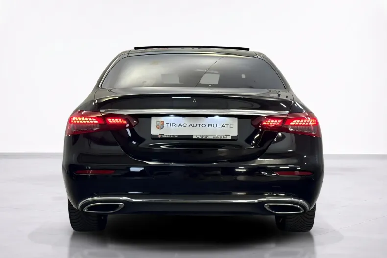 Mercedes-Benz E 220 (Clasa E) din 2023 cu 43.605 km - oferta MER248023 - foto 6