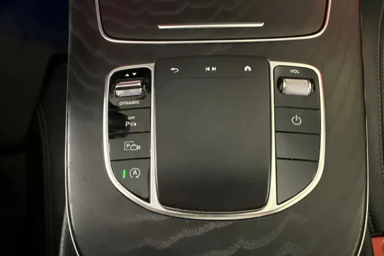 Mercedes-Benz E 220 (Clasa E) din 2023 cu 43.605 km - oferta MER248023 - foto 17