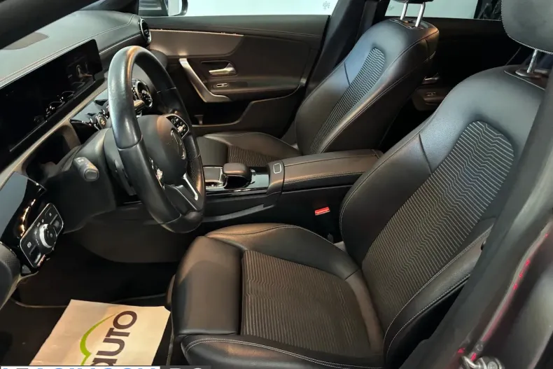 Mercedes-Benz CLA 200 (Clasa CLA) din 2020 cu 124.000 km - oferta MER248031 - foto 12