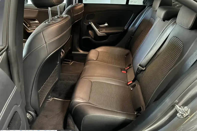 Mercedes-Benz CLA 200 (Clasa CLA) din 2020 cu 124.000 km - oferta MER248031 - foto 19