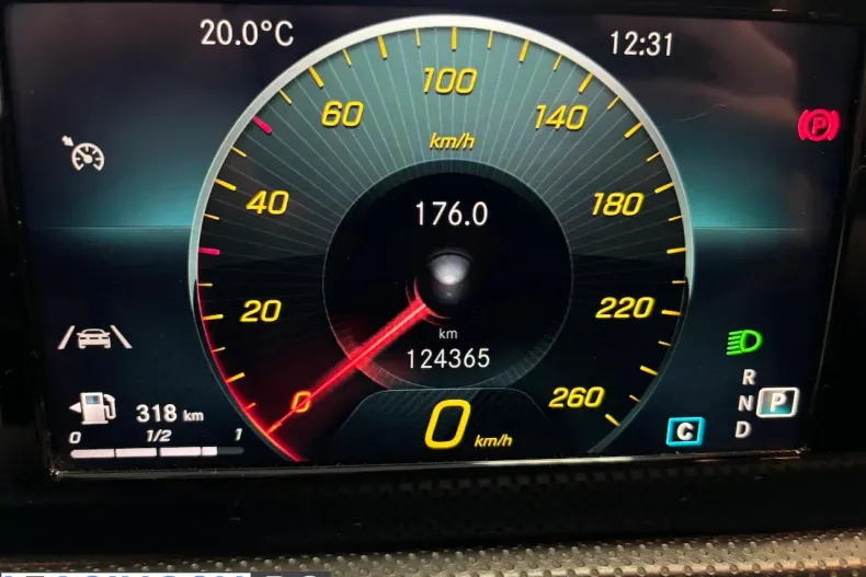 Mercedes-Benz CLA 200 (Clasa CLA) din 2020 cu 124.000 km - oferta MER248031 - foto 23