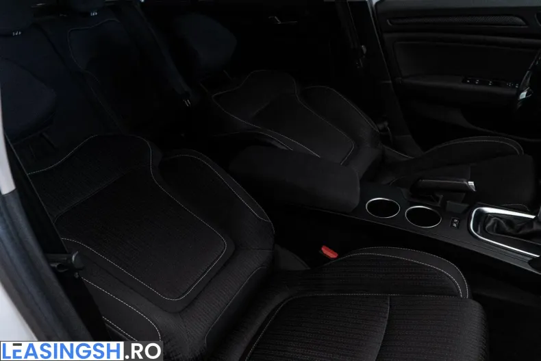 Renault Megane din 2020 cu 143.000 km - oferta REN248041 - foto 39