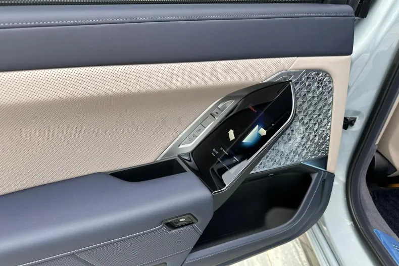 BMW M7 (Seria 7) din 2024 cu 15.000 km - oferta BMW248047 - foto 10