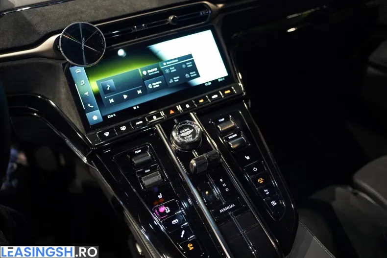Aston Martin V8 Vantage din 2024 cu 17.200 km - oferta AST248048 - foto 23