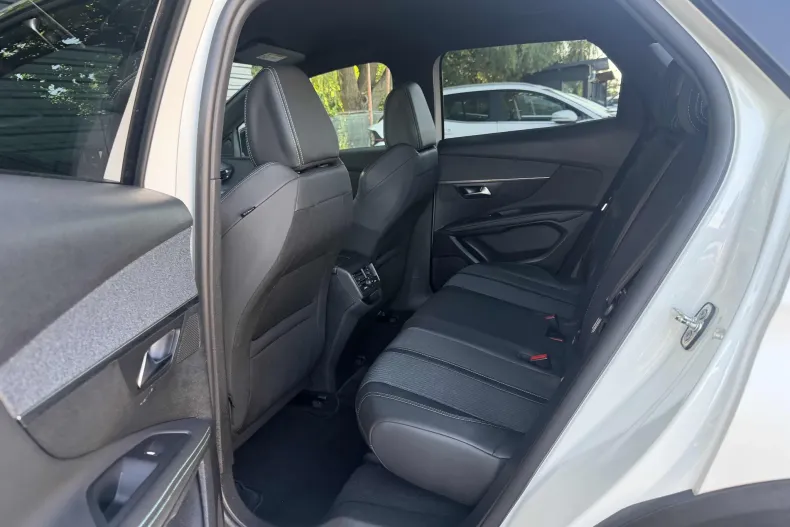 Peugeot 3008 din 2023 cu 157.000 km - oferta PEU248050 - foto 34