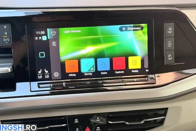 Volkswagen Multivan din 2024 cu 57.000 km - oferta VOL248051 - foto 29