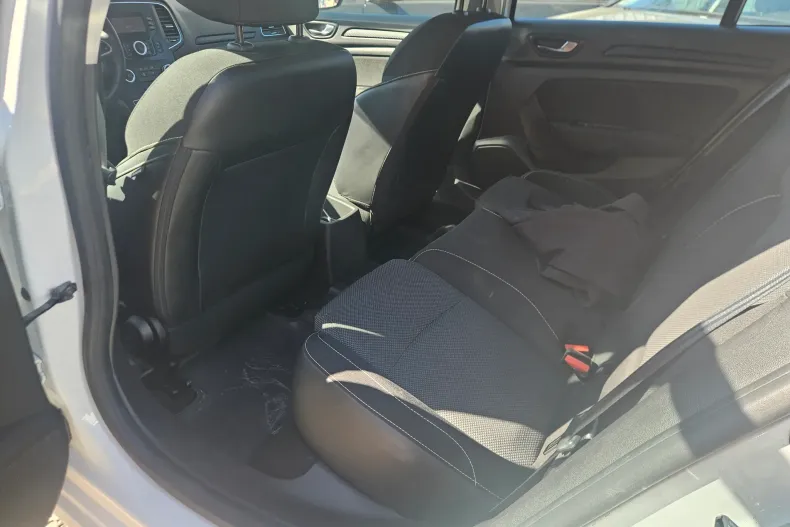Renault Megane din 2020 cu 90.000 km - oferta REN248060 - foto 8