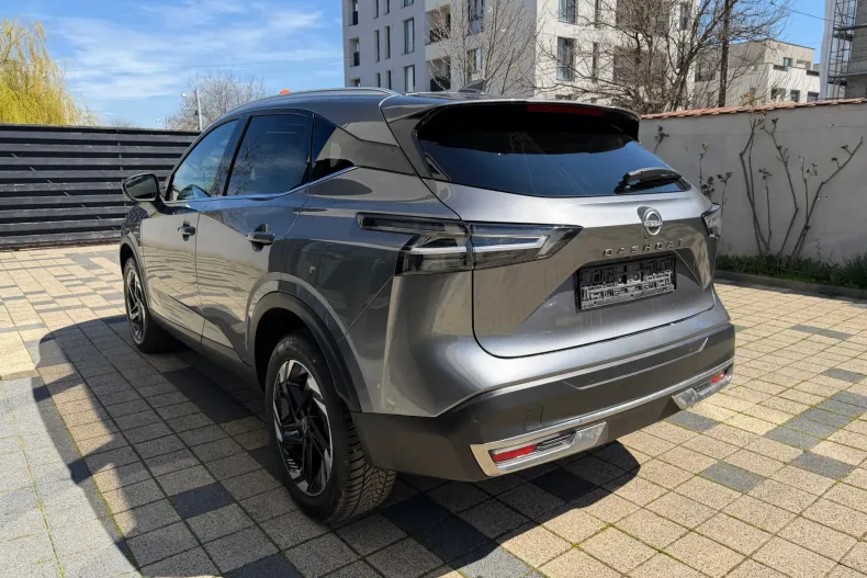 Nissan Qashqai din 2024 cu 14.217 km - oferta NIS248062 - foto 4