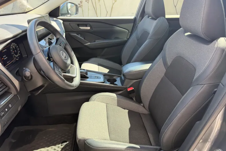 Nissan Qashqai din 2024 cu 14.217 km - oferta NIS248062 - foto 12