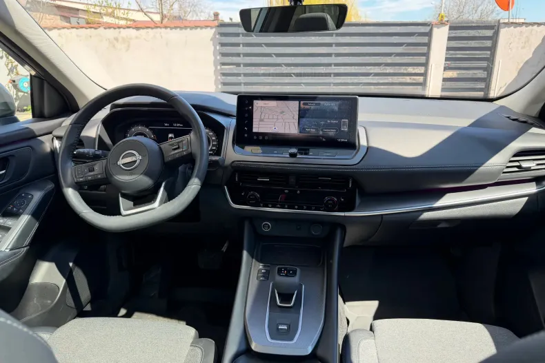 Nissan Qashqai din 2024 cu 14.217 km - oferta NIS248062 - foto 18