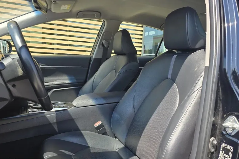 Toyota Camry din 2022 cu 164.533 km - oferta TOY248067 - foto 8