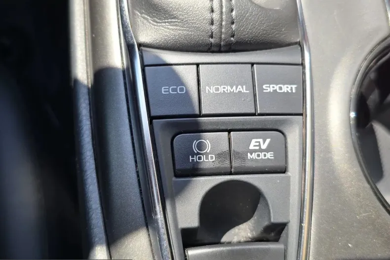 Toyota Camry din 2022 cu 164.533 km - oferta TOY248067 - foto 15