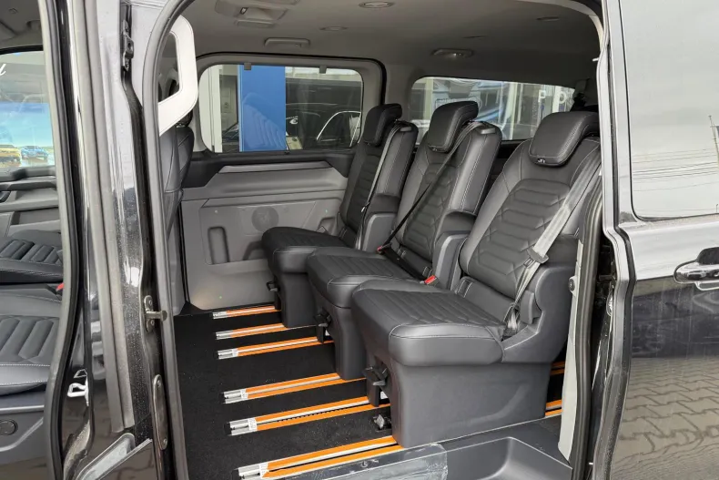 Ford Tourneo Custom din 2026 cu 1 km - oferta FOR248080 - foto 8