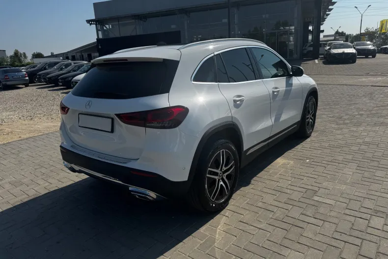 Mercedes-Benz GLA 200 (Clasa GLA) din 2022 cu 61.500 km - oferta MER248085 - foto 14