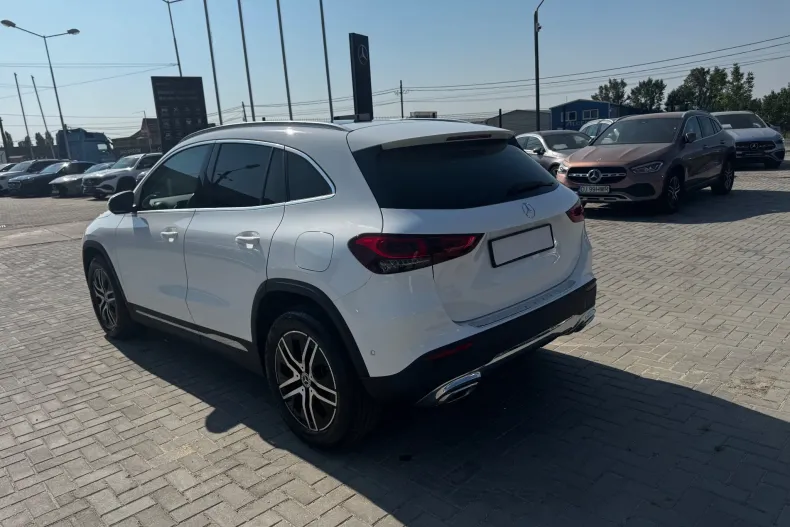 Mercedes-Benz GLA 200 (Clasa GLA) din 2022 cu 61.500 km - oferta MER248085 - foto 17