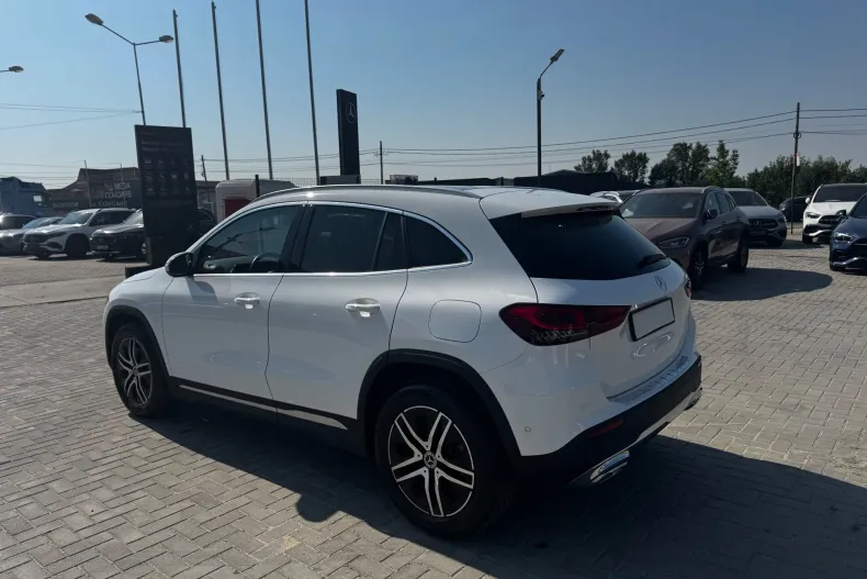 Mercedes-Benz GLA 200 (Clasa GLA) din 2022 cu 61.500 km - oferta MER248085 - foto 19