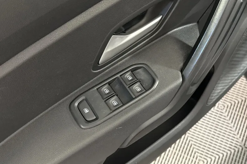 Dacia Duster din 2023 cu 122.634 km - oferta DAC248086 - foto 14