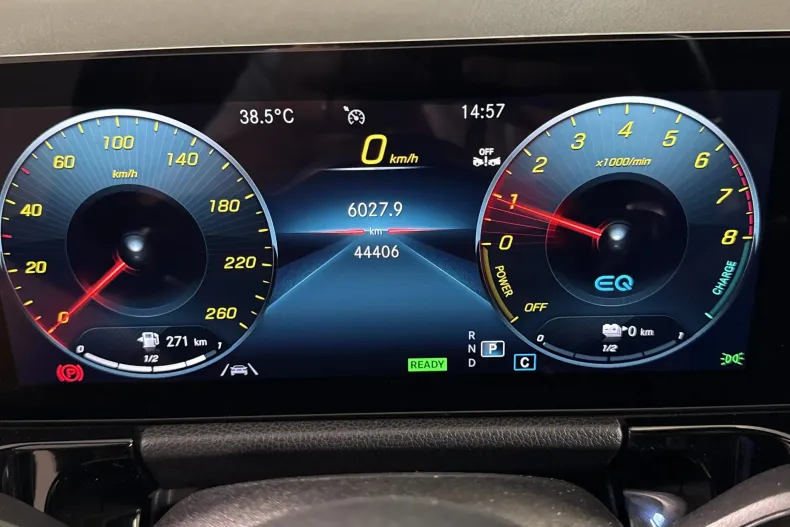 Mercedes-Benz GLA 250 (Clasa GLA) din 2023 cu 44.406 km - oferta MER248087 - foto 9