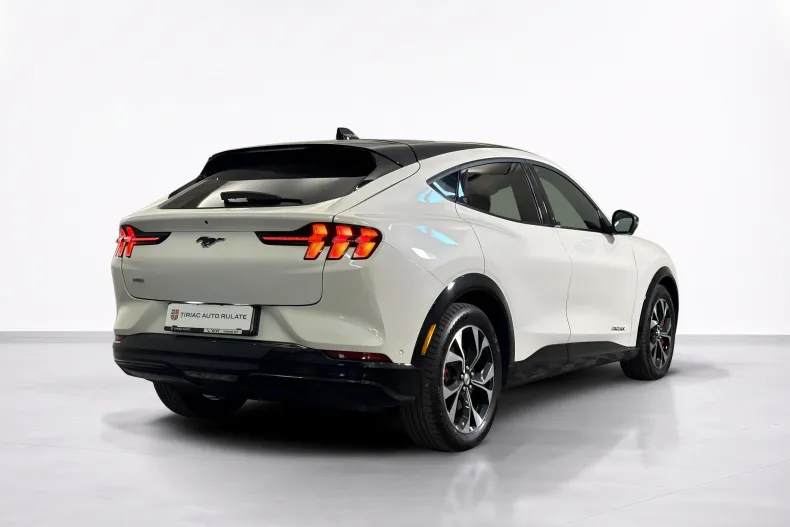 Ford Mustang Mach-E din 2023 cu 11.819 km - oferta FOR248088 - foto 5