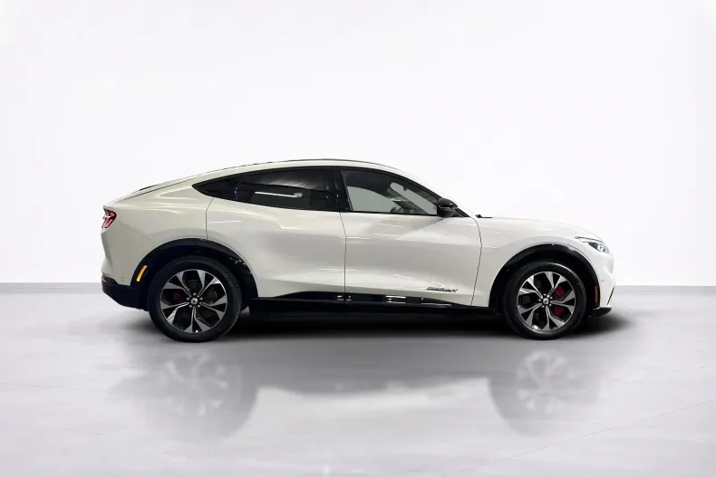 Ford Mustang Mach-E din 2023 cu 11.819 km - oferta FOR248088 - foto 6